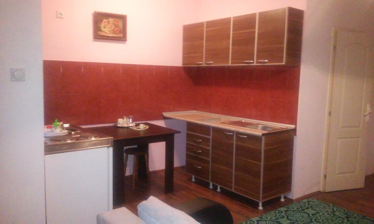 Bed&Breakfast Intermezzo Caffe Kikinda Exterior photo